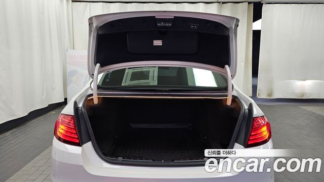 BMW 5-Series 2014 — photo 20
