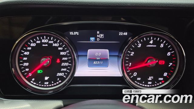Mercedes-Benz E-Class 2017 — photo 9
