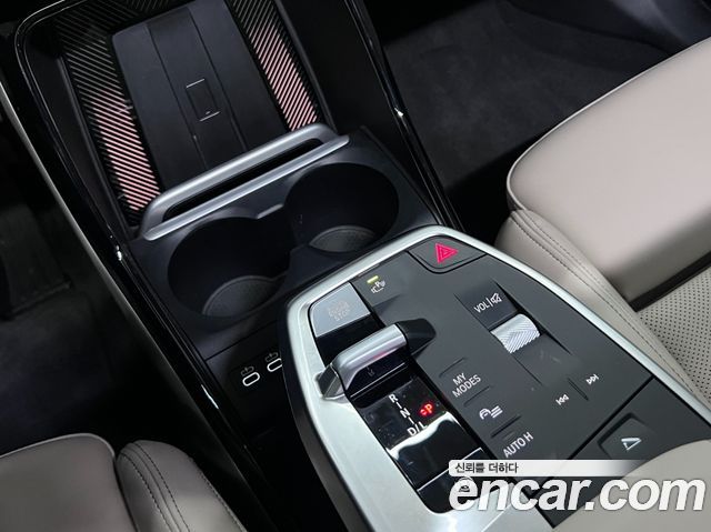BMW 2-Series 2025 — photo 9