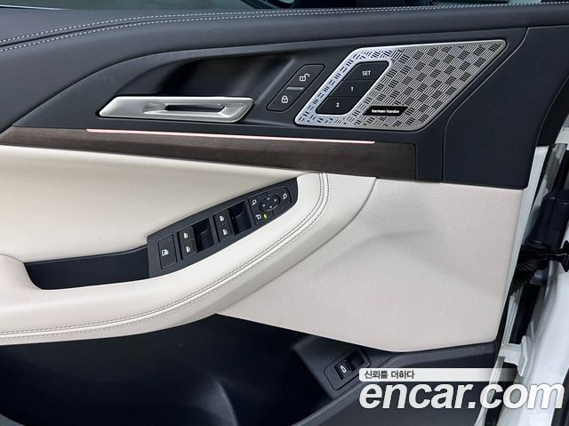 BMW 2-Series 2025 — photo 16