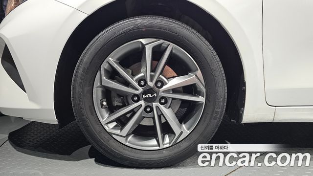 Kia K3 2022 — photo 5