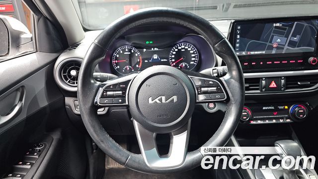 Kia K3 2022 — photo 19