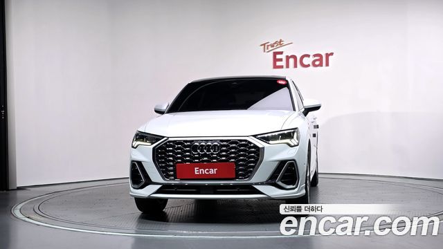 Audi Q3 2023 — photo 3