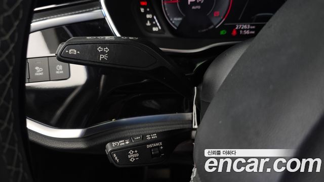 Audi Q3 2023 — photo 23