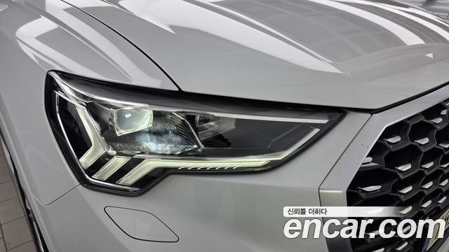 Audi Q3 2023 — photo 8