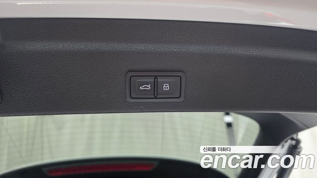 Audi Q3 2023 — photo 29