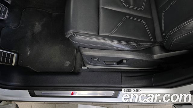 Audi Q3 2023 — photo 31