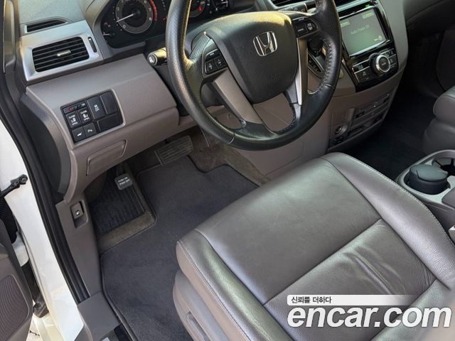Honda Odyssey 2014 — photo 6