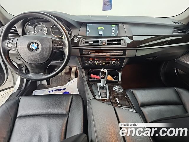 BMW 5-Series 2010 — photo 5