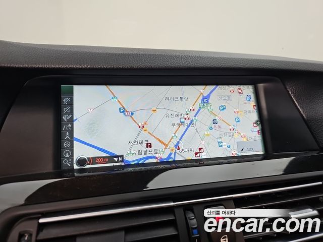 BMW 5-Series 2010 — photo 14