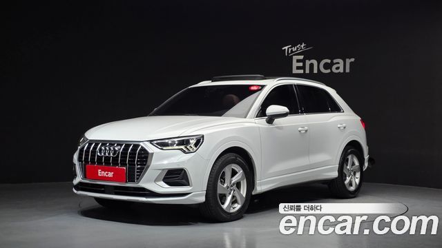 Audi Q3 2020 — photo 1