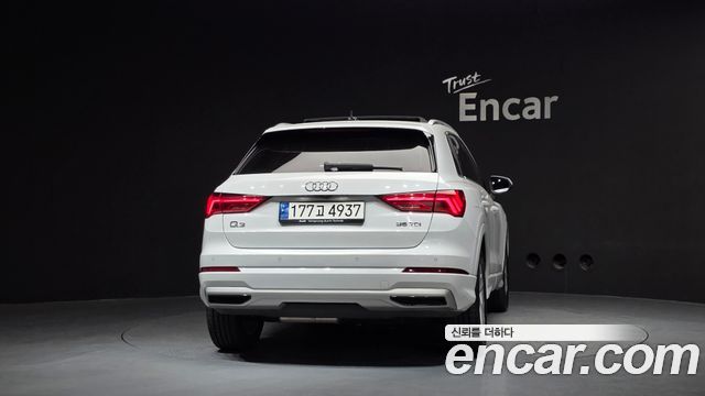 Audi Q3 2020 — photo 4