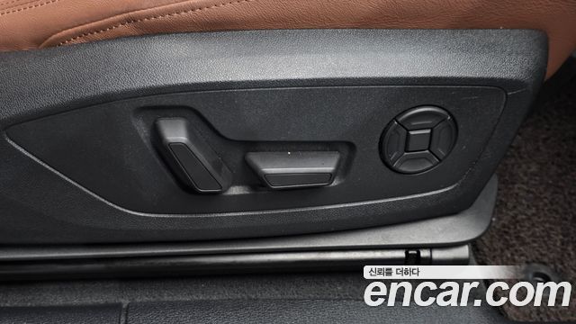 Audi Q3 2020 — photo 31
