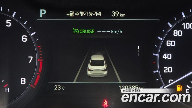 Genesis G80 2017 — photo 25