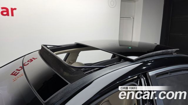 Genesis G80 2017 — photo 34