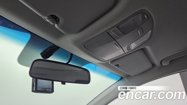 Hyundai AVANTE 2017 — photo 25