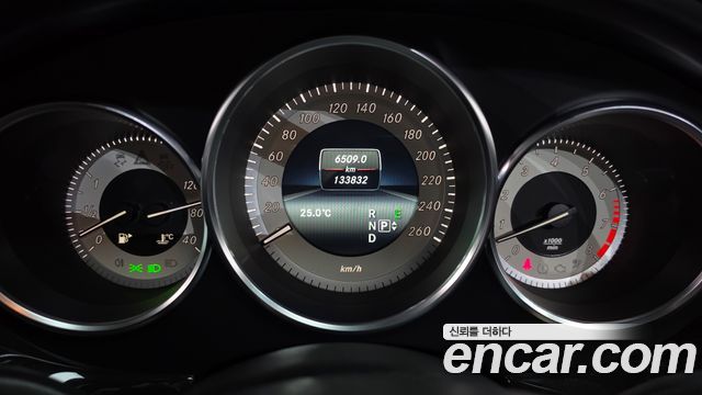 Mercedes-Benz CLS-Class 2014 — photo 8