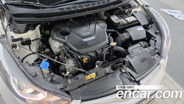 Hyundai AVANTE 2014 — photo 6
