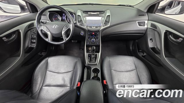 Hyundai AVANTE 2014 — photo 10