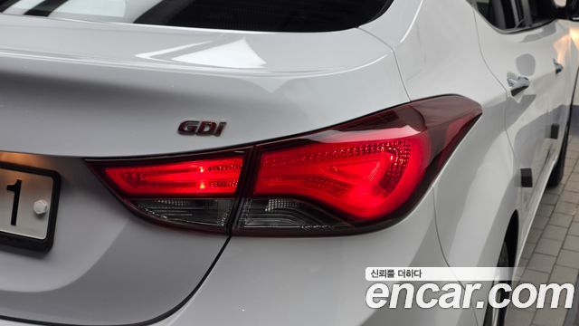 Hyundai AVANTE 2014 — photo 9