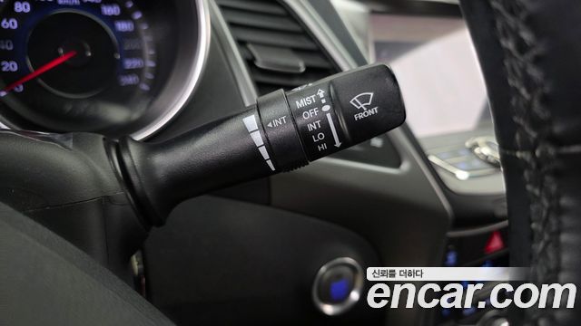Hyundai AVANTE 2014 — photo 28