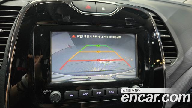Renault Korea QM3 2015 — photo 21