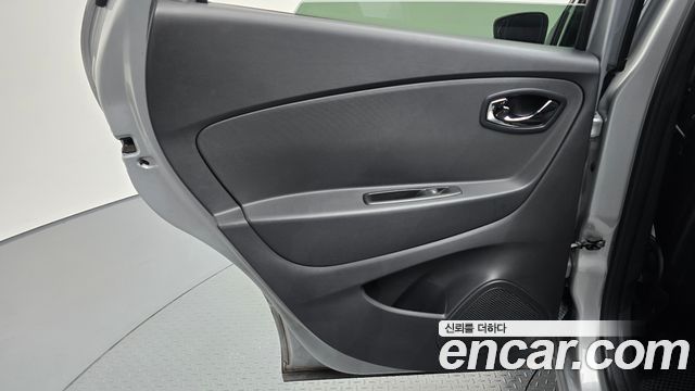 Renault Korea QM3 2015 — photo 15
