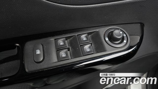Renault Korea QM3 2015 — photo 29