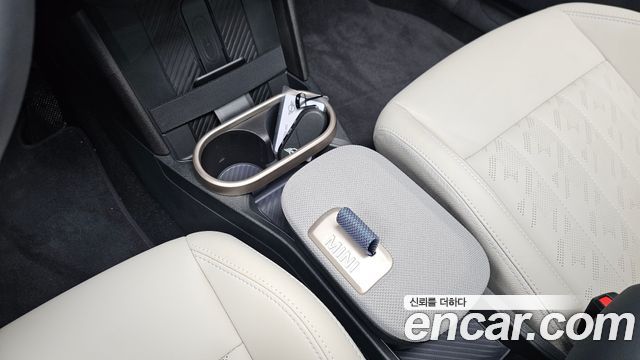 Mini Cooper 2026 — photo 31