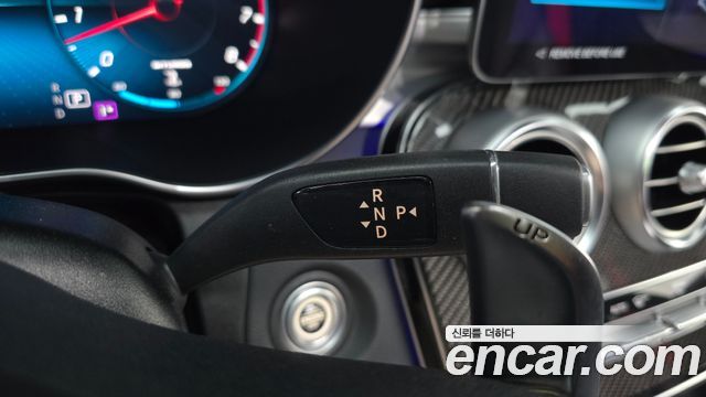 Mercedes-Benz GLC-Class 2022 — photo 9