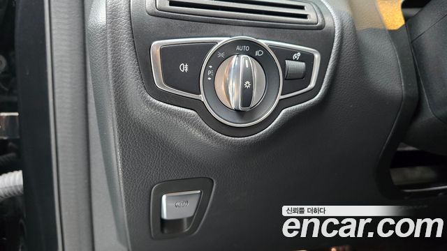 Mercedes-Benz GLC-Class 2022 — photo 14