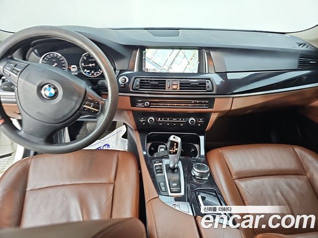 BMW 5-Series 2015 — photo 4