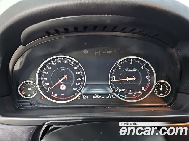 BMW 5-Series 2015 — photo 6