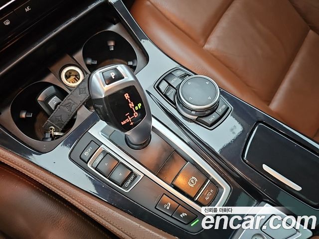 BMW 5-Series 2015 — photo 7