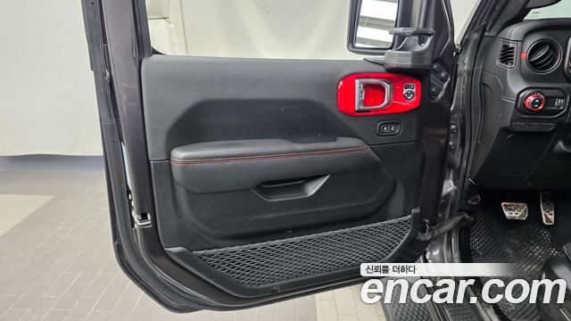 Jeep Wrangler 2024 — photo 14
