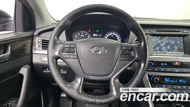 Hyundai Sonata 2016 — photo 14