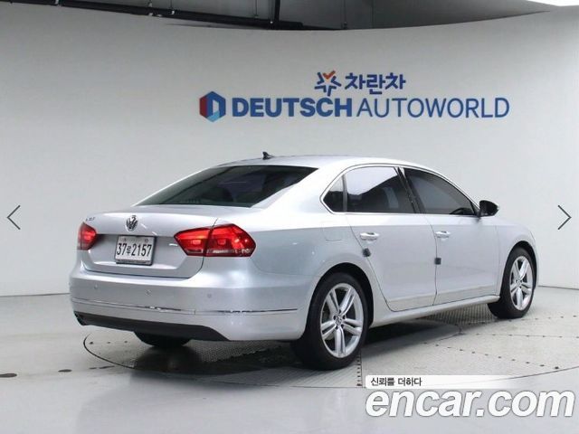 Volkswagen Passat 2014 — photo 2