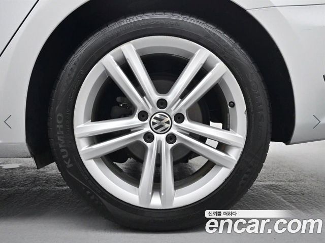 Volkswagen Passat 2014 — photo 5