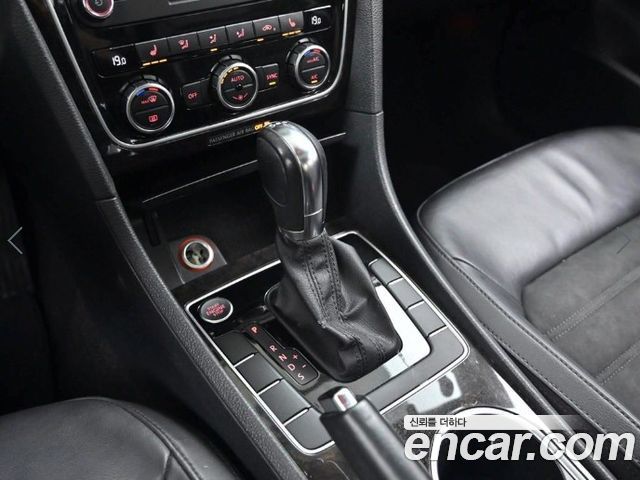Volkswagen Passat 2014 — photo 9