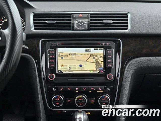 Volkswagen Passat 2014 — photo 14