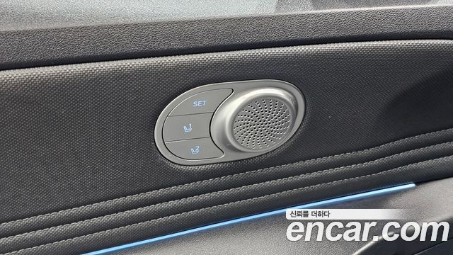 Hyundai AVANTE 2021 — photo 23