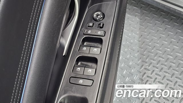 Hyundai AVANTE 2021 — photo 24