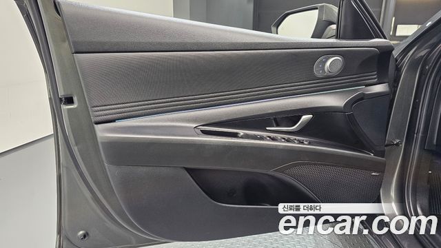 Hyundai AVANTE 2021 — photo 14