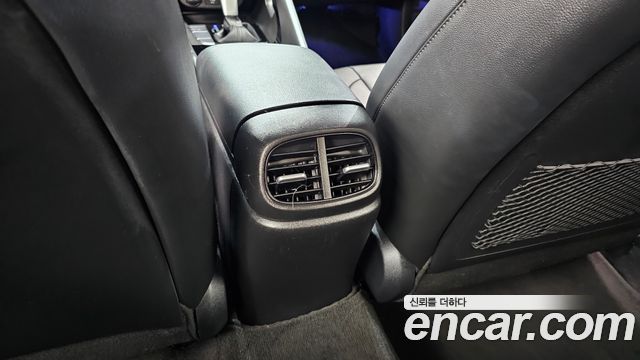 Hyundai AVANTE 2021 — photo 29