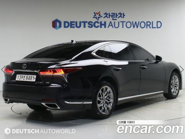Lexus LS 2020 — photo 2