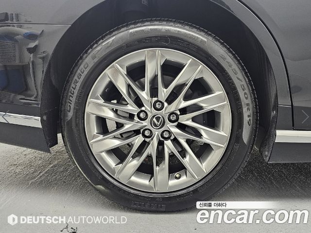 Lexus LS 2020 — photo 5
