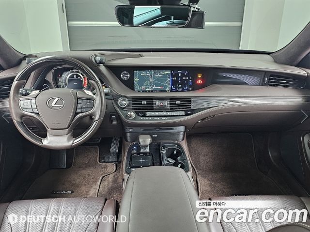 Lexus LS 2020 — photo 7