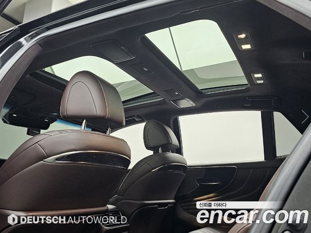 Lexus LS 2020 — photo 18