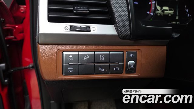 KG Mobility Rexton 2019 — photo 20