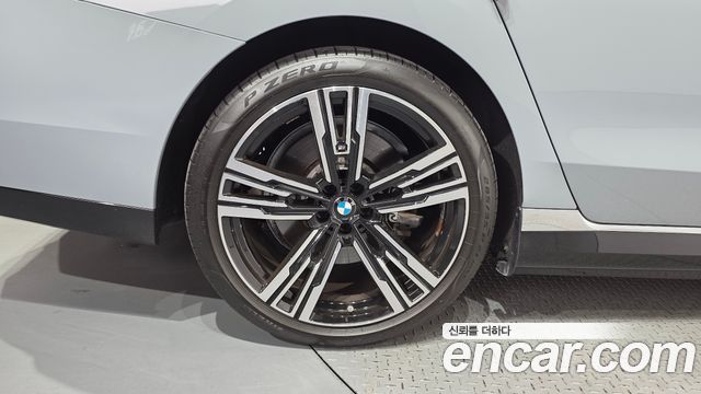 BMW 7-Series 2023 — photo 5